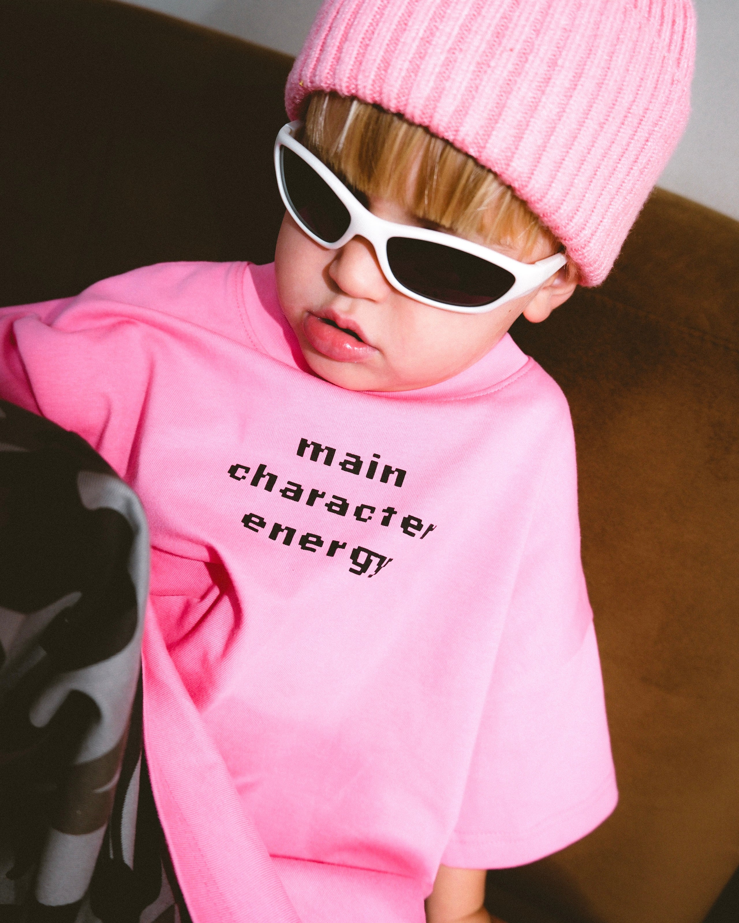 Main Character Energy Tee - Bright Pink
